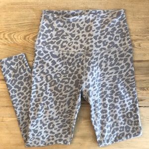 Beyond Yoga Caught in the Midi Leggings